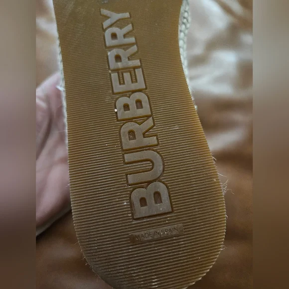 Burberry Tabitha Espadrilles with Black Logo Excellent Used 36 - Picture 11 of 11